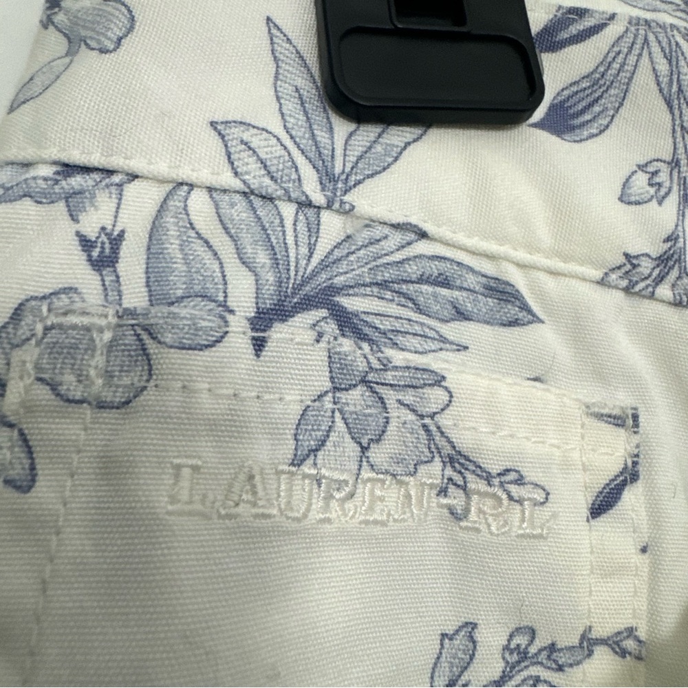 Ralph Lauren—White and Blue Floral Bird Cropped Trousers - Picture 5 of 8